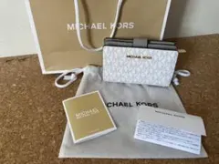 マイケルコース折りたたみ財布