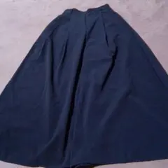 GU ダークブルー プリーツ ガウチョパンツ