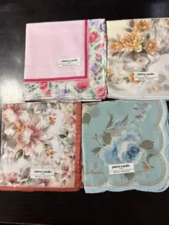 pierre cardin ハンカチ 4枚セット 花柄　新品未使用　長期保存品のサムネイル