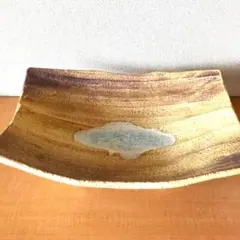 陶器の平皿 黄土色　花器　華道　水盤