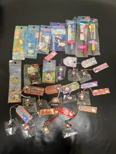 バーター様専用】ハローキティご当地ストラップ 17点 - メルカリ