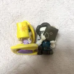 塔の上のラプンツェル　かくれんぼフィギュア　2個セット