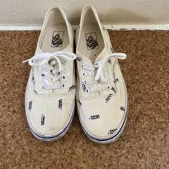 お値下げ中！VANS ロゴプリント スニーカー クリーム