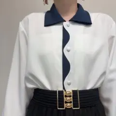 オフ白 ネイビー バイカラー スカラップ レトロ クラシカル ブラウスのサムネイル