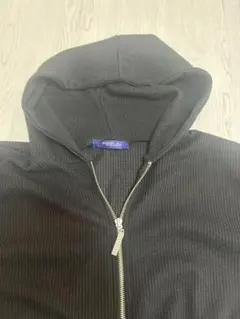 feels. THERMAL ZIP UP HOODIE BLACK即完売商品 feels. THERMAL ZIP UP HOODIE BLACK即完売商品 - メルカリ
