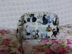 アクシーズ　猫　ポーチのサムネイル