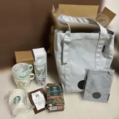 Starbucks 2026 福袋とオマケのカップ