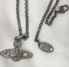 Vivienne Westwood オーブ ネックレス ピンクのサムネイル