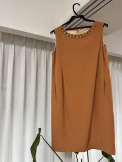 美品　ペルルペッシュビジュー装飾 ノースリーブドレス