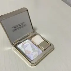 【クレ・ド・ポーボーテ】 ル・レオスールデクラ 17