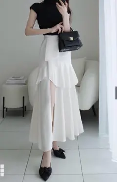 アシンメトリーラッフルスリットスカート
