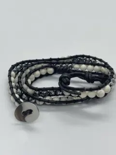 ホワイトブラックビーズラップブレスレット