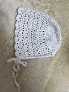 ベビーボンネット　ハンドメイド　手編み　かぎ針編み　帽子　編み物