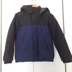 美品ユニクロ140ダウン中綿ブルゾン黒✕紺ポリエステルツイル