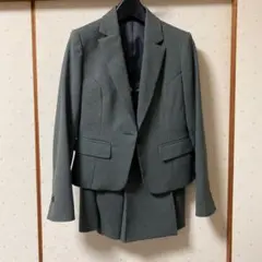 スカートスーツ　小さいサイズのサムネイル