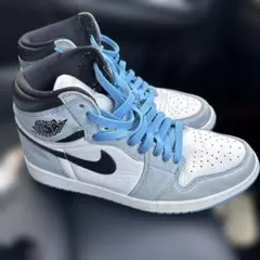 Nike Air Jordan 1 ユニバーシティブルー