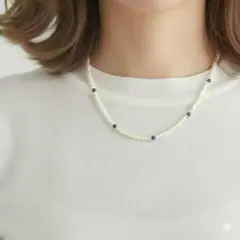 匿名配送　ホワイト　ガラスビーズ　ネックレス 　ネイビー 天然石 ステンレス