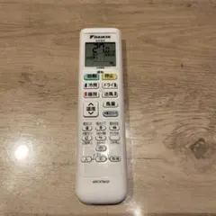 美品　DAIKIN エアコン用リモコン ARC478A31