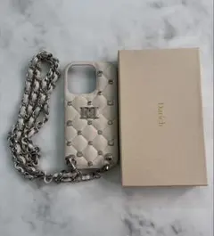 Darich キルティング iPhone15プロケース チェーン付き