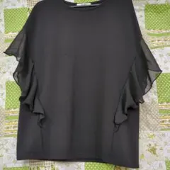 フリル付きブラック半袖シフォントップスプルオーバー薄地