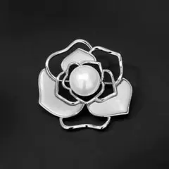 薔薇の花　バラ　パール　ブローチ　入学式　卒業式　コサージュ　シルバー　おしゃれ