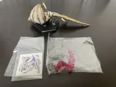 モンスターハンタースタンダードモデルPlus 原初を刻むメルゼナ　フィギュア