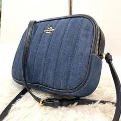 美品★コーチ　デニム　キルティング　カメラバック　レザー　ネイビー