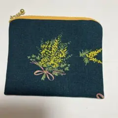 G ミモザ柄ポーチ