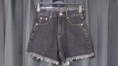 ENVYM デニムショートパンツ ブラック Mサイズのサムネイル