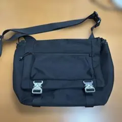【犬飼京×DEVICE】コブラバックル メッセンジャーバッグ　ショルダーバッグ