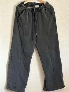 Item thumbnail for item 7ad880c7-b718-4376-bc08-1508b580e5aa