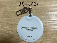 13 点セット ビーサンのみ傷あり バーノンうちわセット 13 点セット ビーサンのみ傷あり バーノンうちわセット - メルカリ