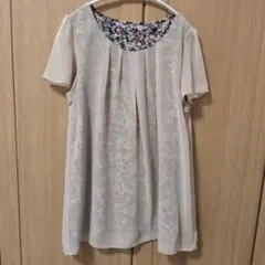 Aylesbury　花柄シフォン　半袖カットソー Mのサムネイル