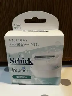 新品 未使用 シック イントゥイション 敏感肌用 カミソリ 替刃 ×3のサムネイル