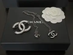 CHANEL CCロゴブローチ＆ネックレスセット「箱付き」のサムネイル