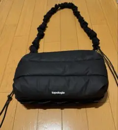 Topologie ボトルサコッシュ ブラック　ラージサイズのサムネイル
