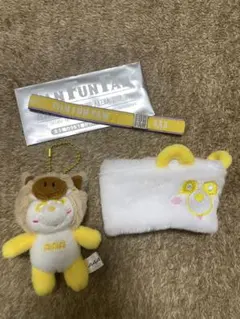 Item thumbnail for item 8e8abce1-a85a-46a7-ab22-3efbf208dbe7