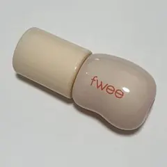 fwee フィー　3Dチェンジンググロス　シーンイエロー　リップグロス