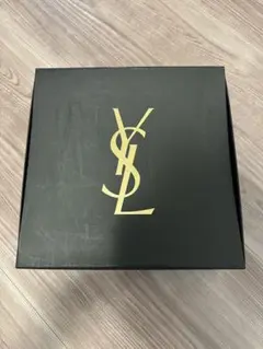 Yves Saint Laurent ギフトボックス 黒