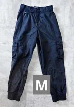 Nike カーゴパンツ ジュニア　Mサイズ　黒