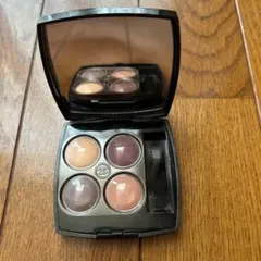 CHANEL　シャネル　アイシャドウパレット　04　レキャトルオンブル