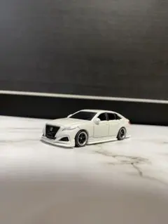 トミカ N175c クラウン 1/64 改造 2025年最新】クラウン トミカ 改造の