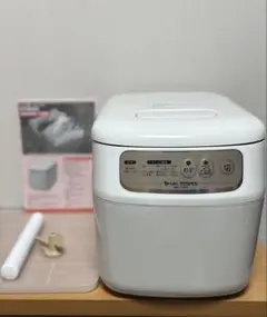 Item thumbnail for item f884b8a0-18dd-449e-a1bf-223efe7cea96