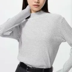 ユニクロ リブハイネックt