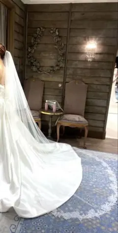 購入者決定　ホワイトウェディングベール 花の刺繍