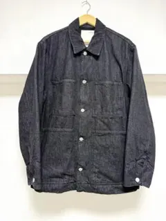 Item thumbnail for item 7a69e4e8-1fdd-45a8-937d-44829656b591