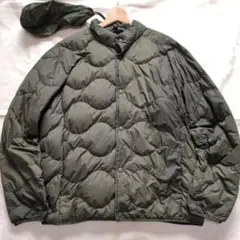 ユニクロ　ウルトラライトダウンウェーブキルトジャケット　L　カーキ