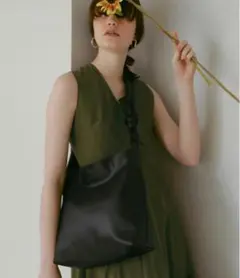 Item thumbnail for item 80707457-6c53-4dac-bdd4-5a9d562932f3