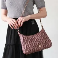 ピンク キルティング ショルダーバッグ