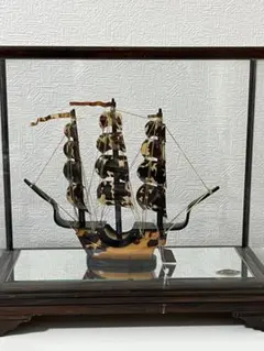 【鼈甲船/置物】船 ガラスケース付き 工芸品 アンティーク雑貨 鼈甲船/置物】船 ガラスケース付き 工芸品 アンティーク雑貨